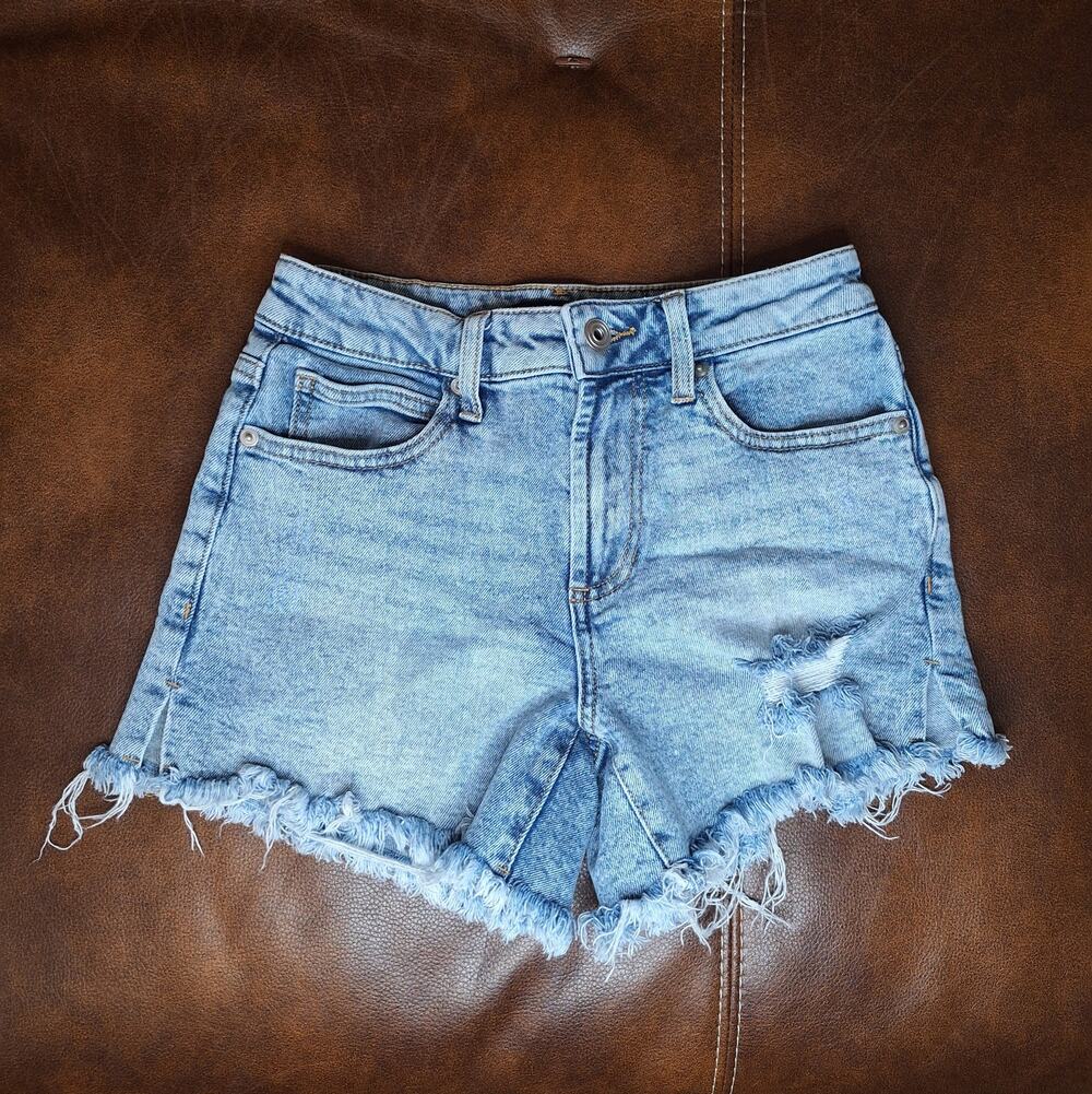 ​BCBGeneration High Rise 4" Denim Shorts Size 0 24 Distressed Raw Hem Light Wash